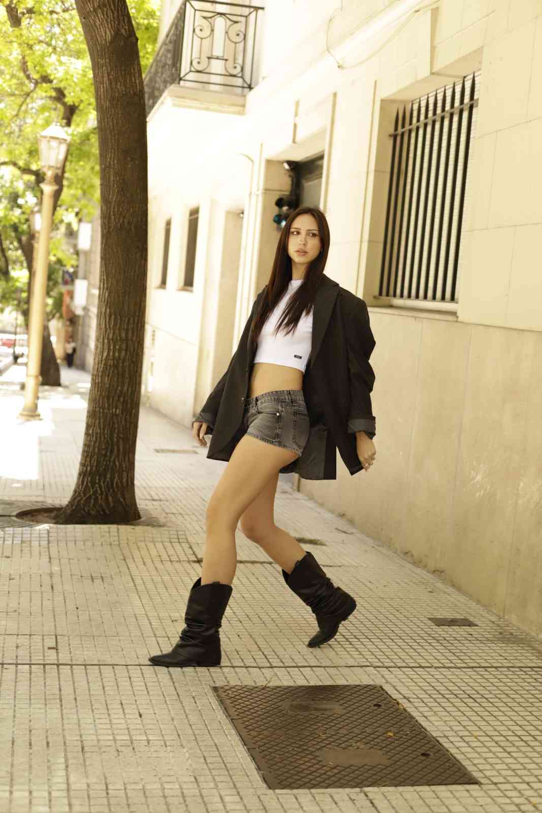 SHORT RIGIDO "CROACIA"